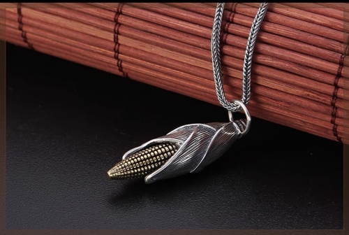 S925 Sterling Silver Jewelry Vintage Style Thai Silver Fashion Creative Corn Pendant for Men and Women