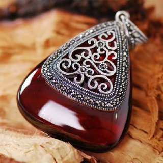 Thai Silver Garnet Lucky Charm Pendant